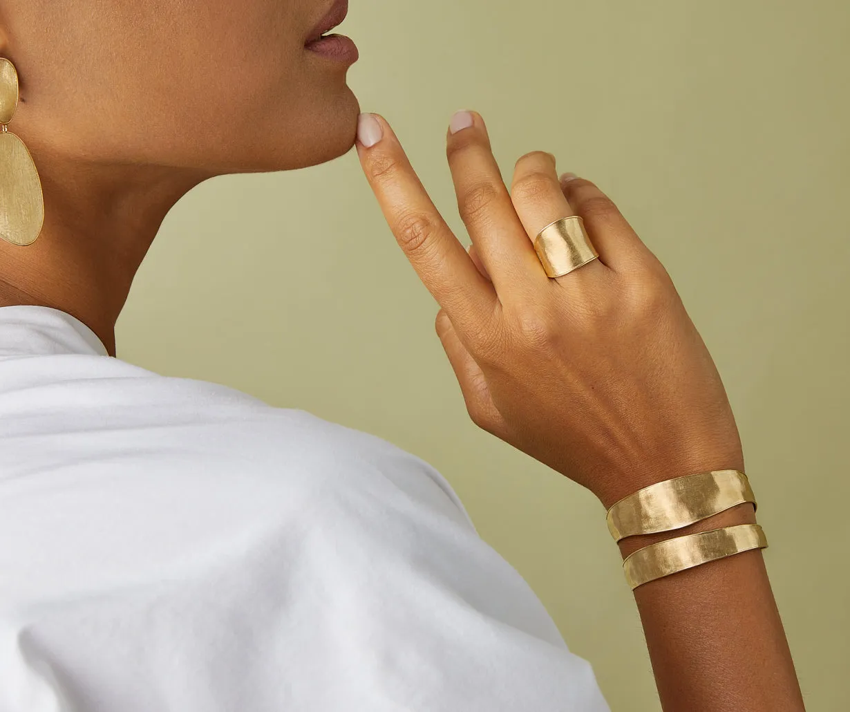 18K Yellow Gold Split Bangle