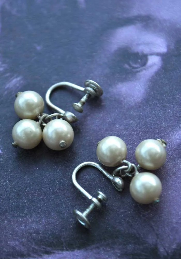 1930s/40s Vintage Faux Pearl Cluster Screw On Earrings