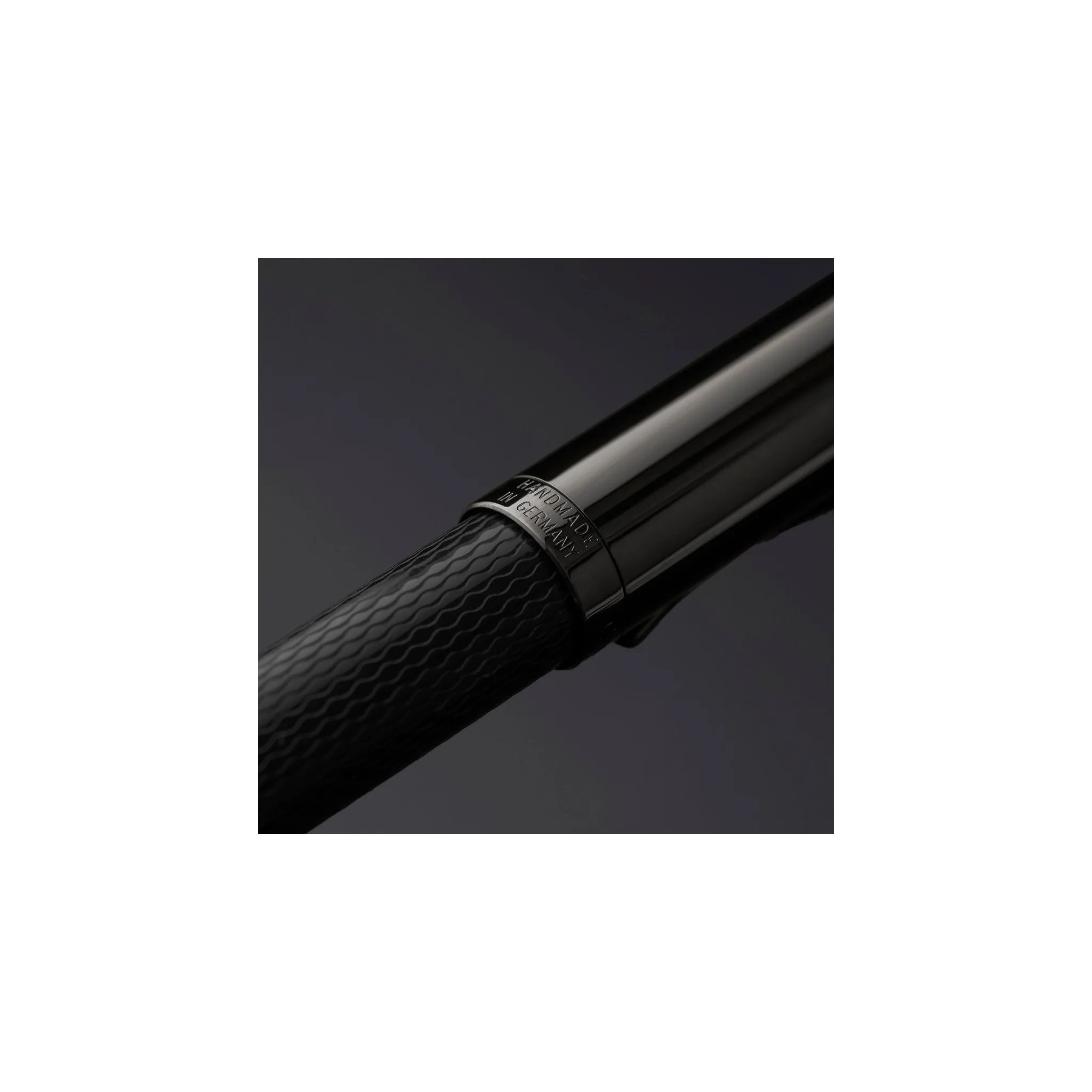Fountain pen Guilloche Black Edition Medium - #145310