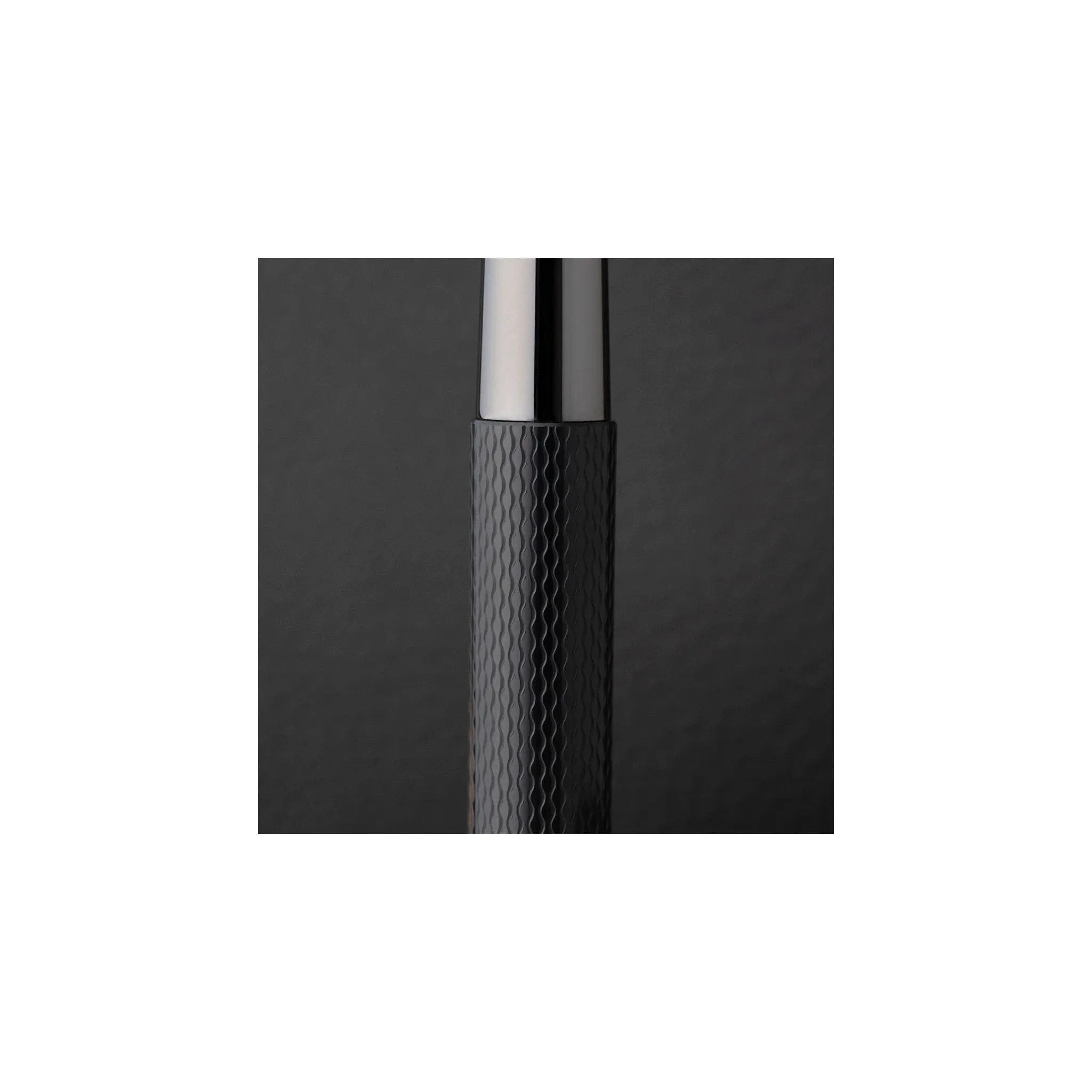 Fountain pen Guilloche Black Edition Medium - #145310