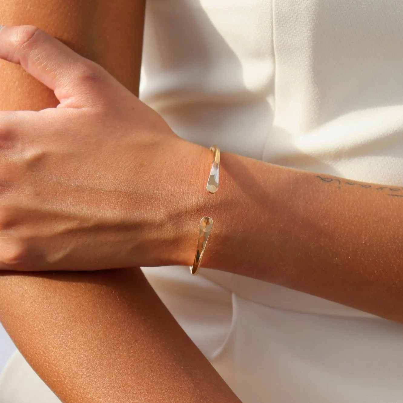 Halo Cuff