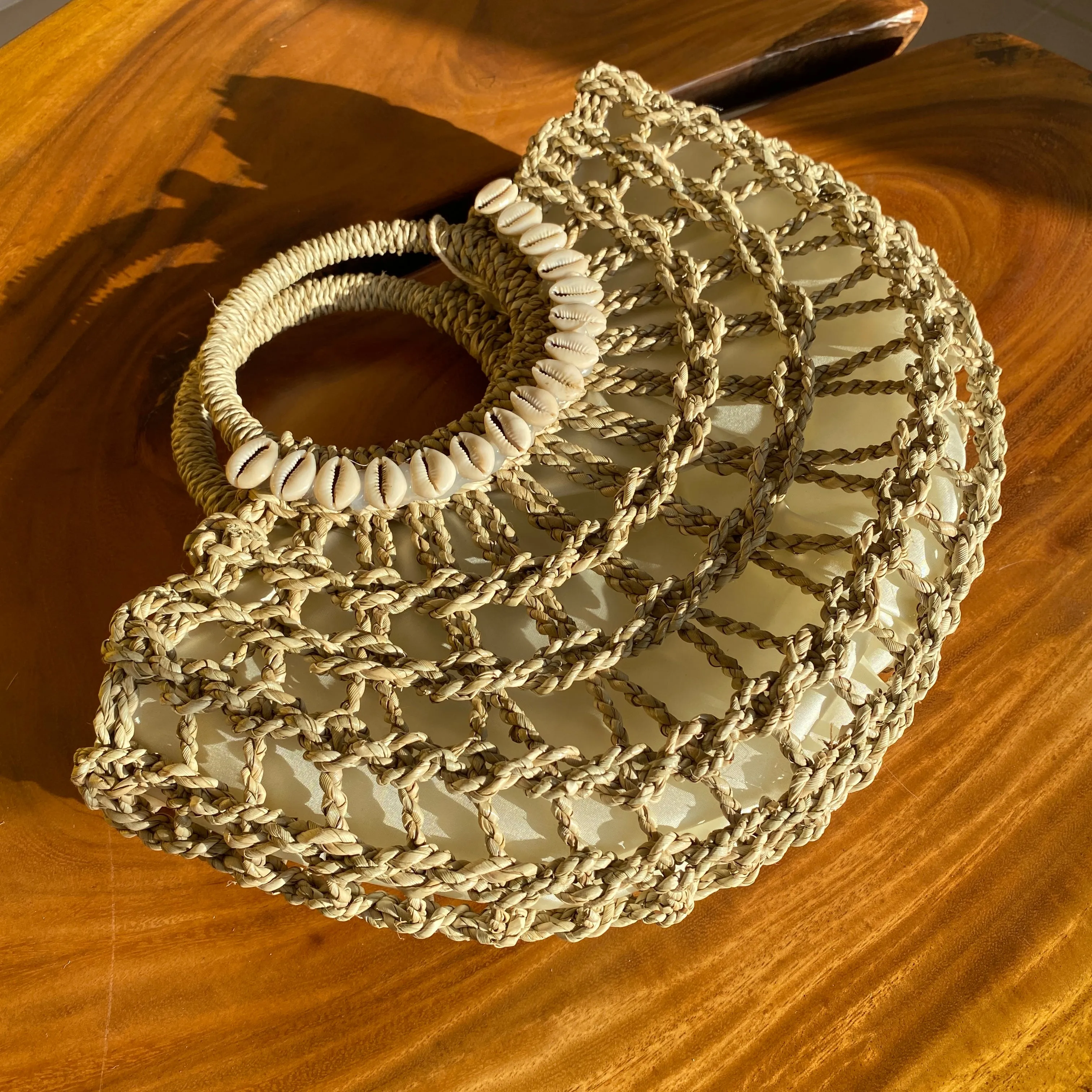 Handwoven Rattan Sea Shell bag