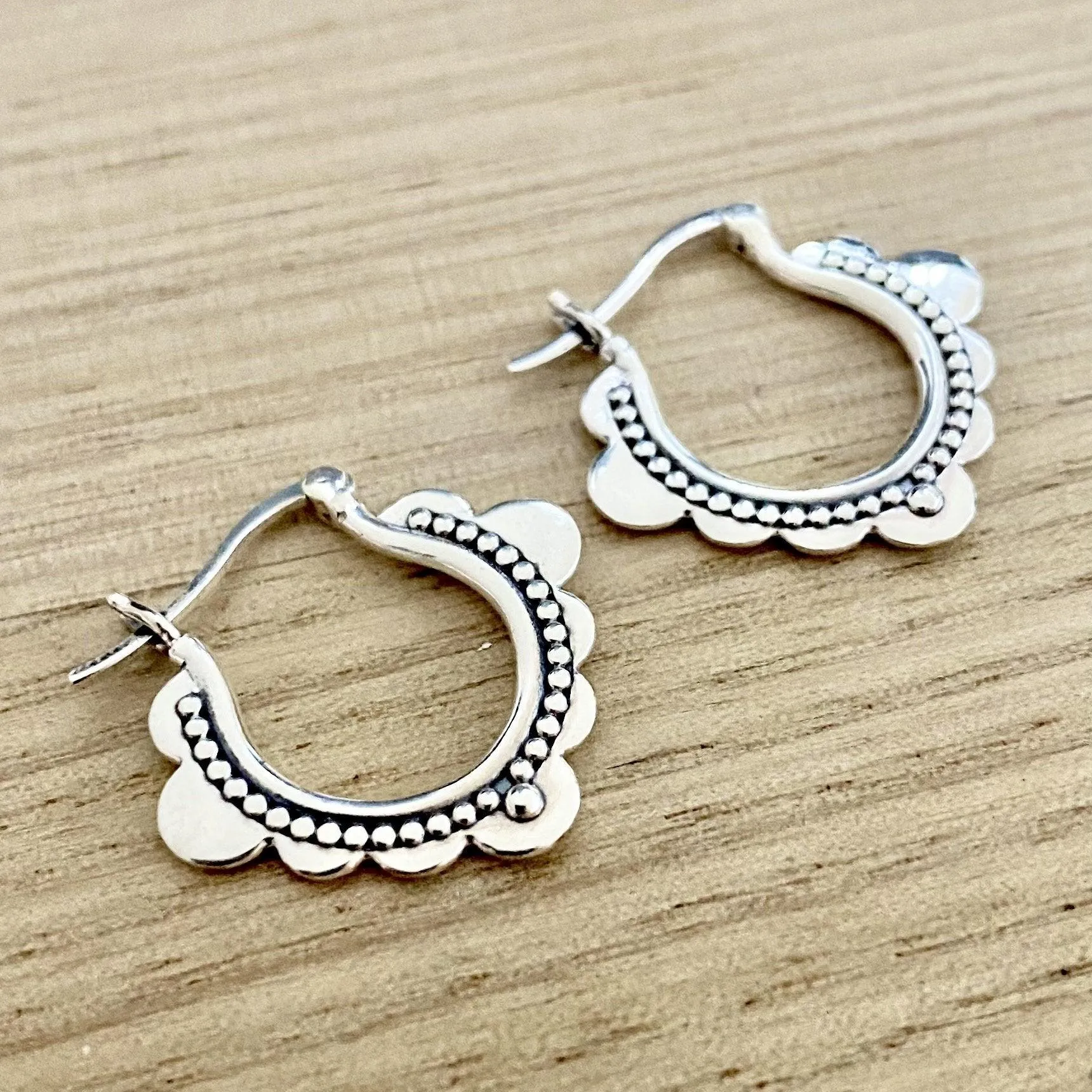 Laihas Prestige Bohemian Flower Sterling Silver Hoop Earrings