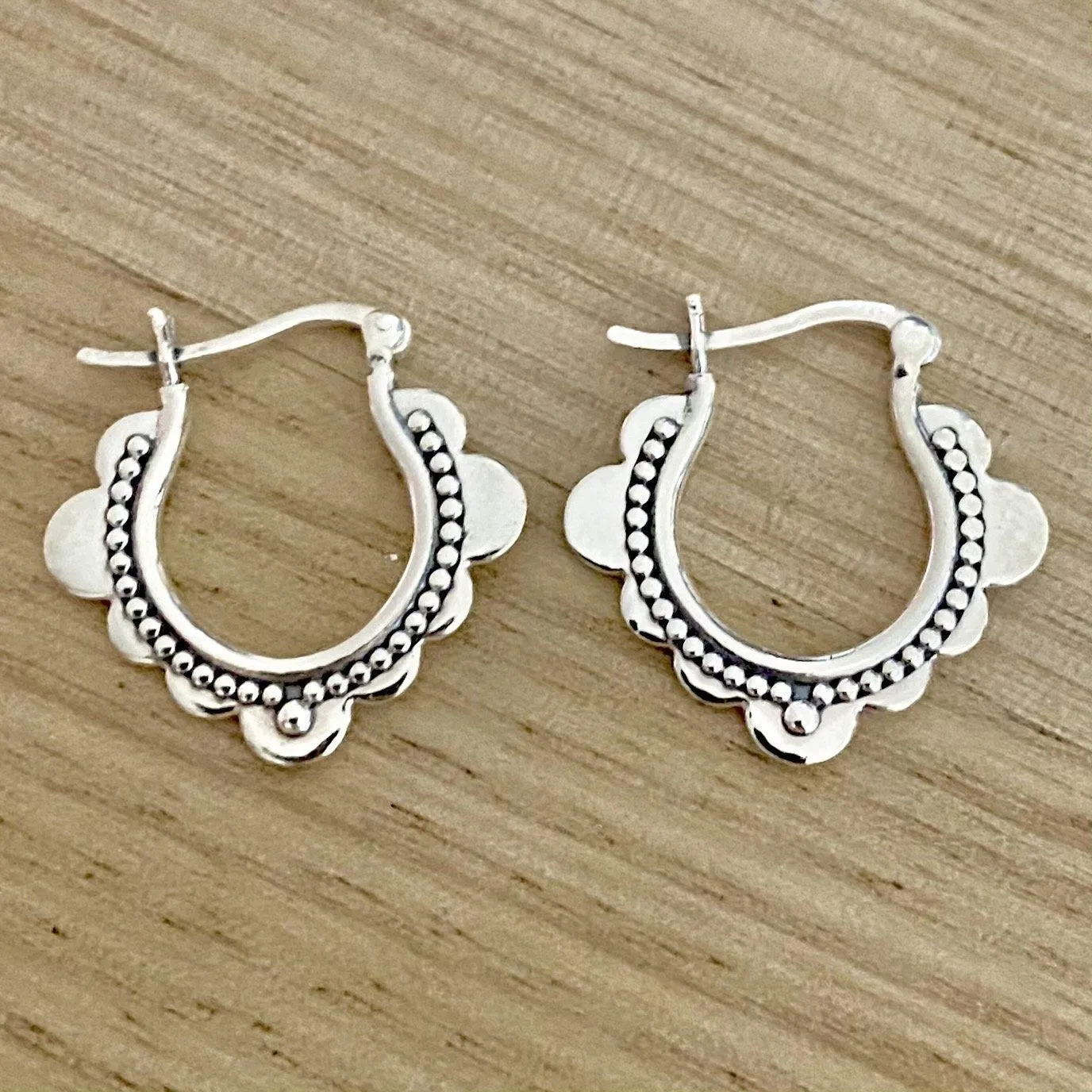 Laihas Prestige Bohemian Flower Sterling Silver Hoop Earrings