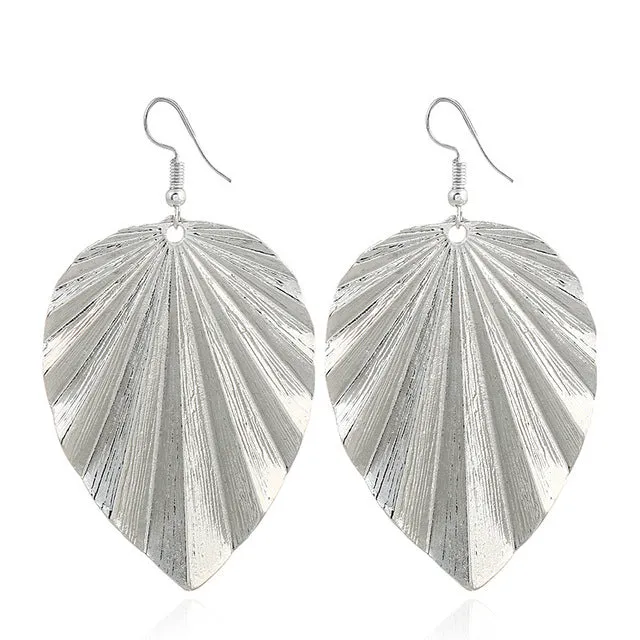 Lina Boho Leaf Dangle Earrings
