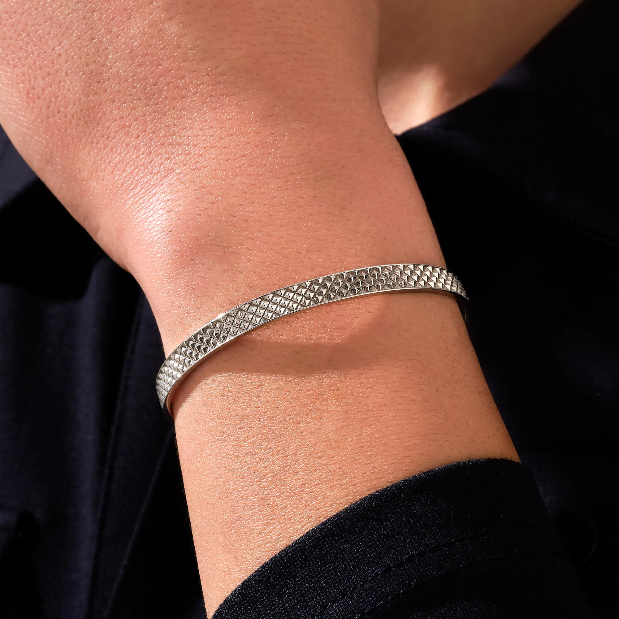 Minimal Pyramid Cuff in Silver