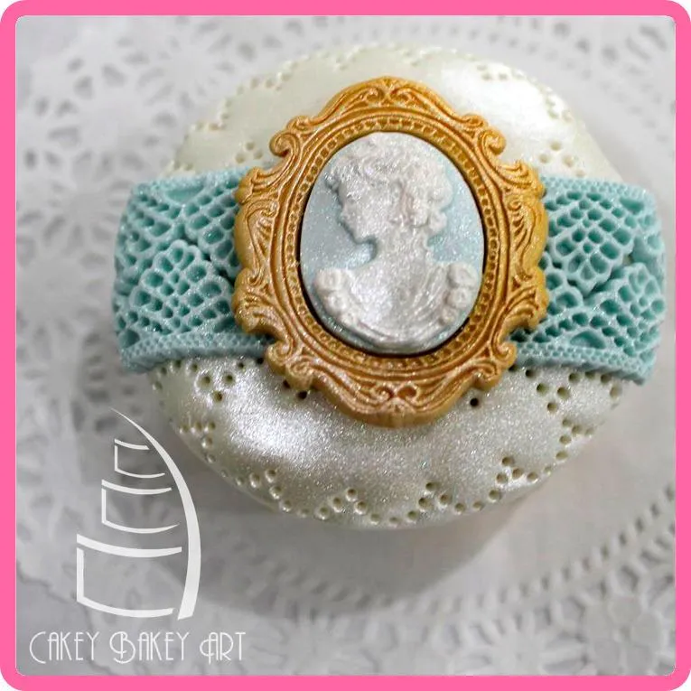 Oval Cameo & Oval Frame Silicone Mould