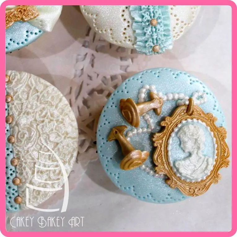 Oval Cameo & Oval Frame Silicone Mould