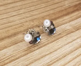Pearl Cluster Earrings