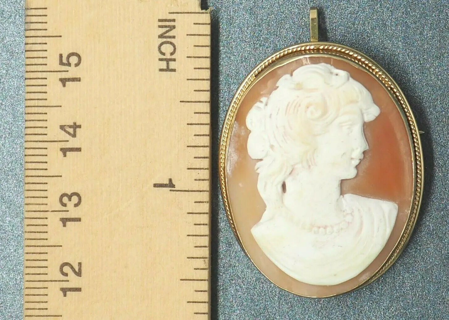 Shell Cameo 14ct Yellow Gold Brooch/Pendant