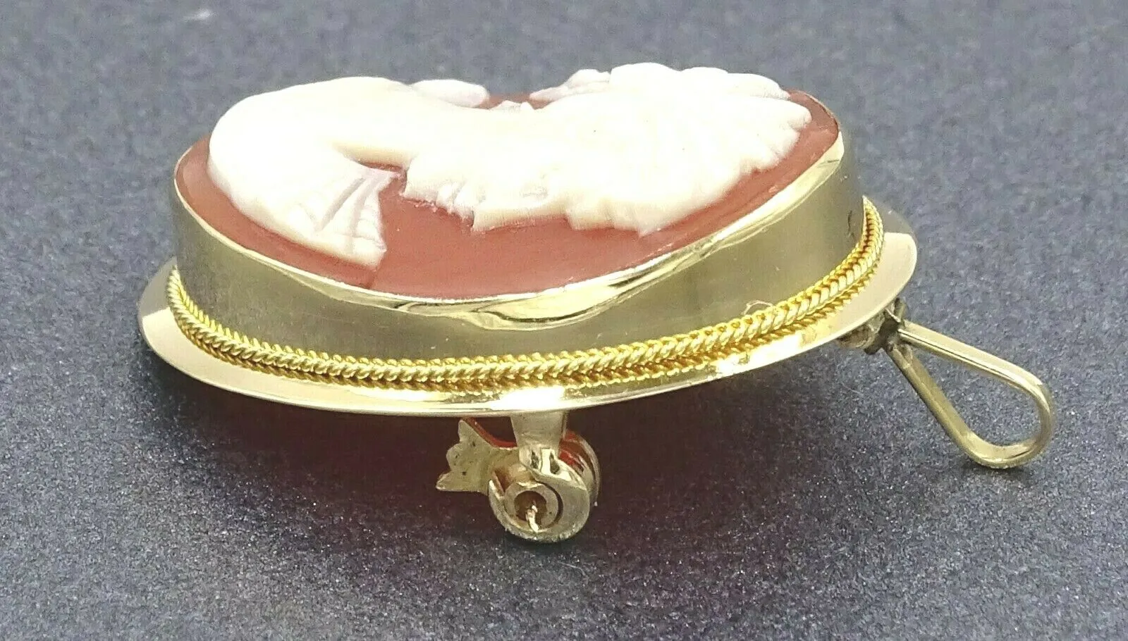 Shell Cameo 18ct Yellow Gold Brooch/Pendant