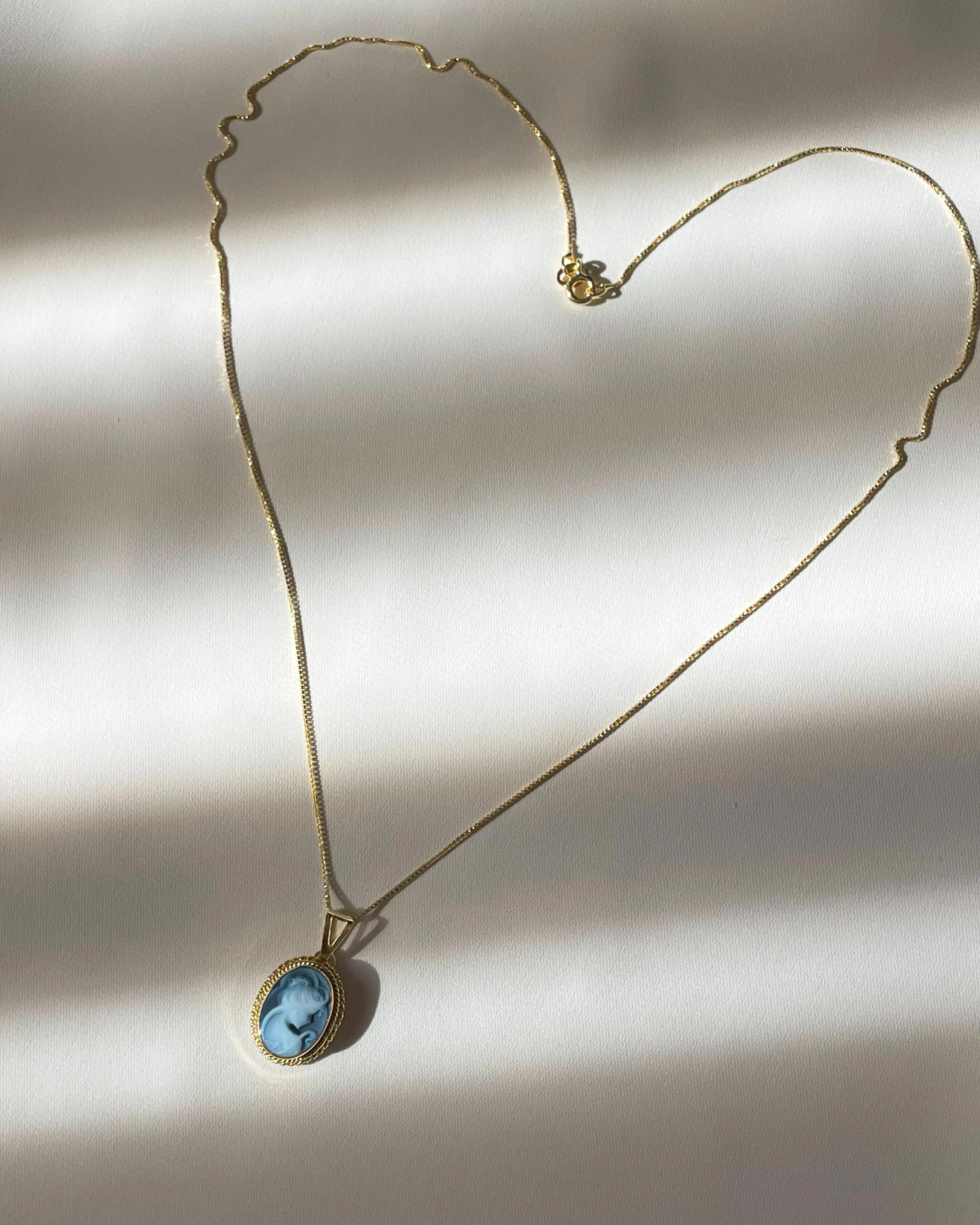 SOFIA NECKLACE - GOLD