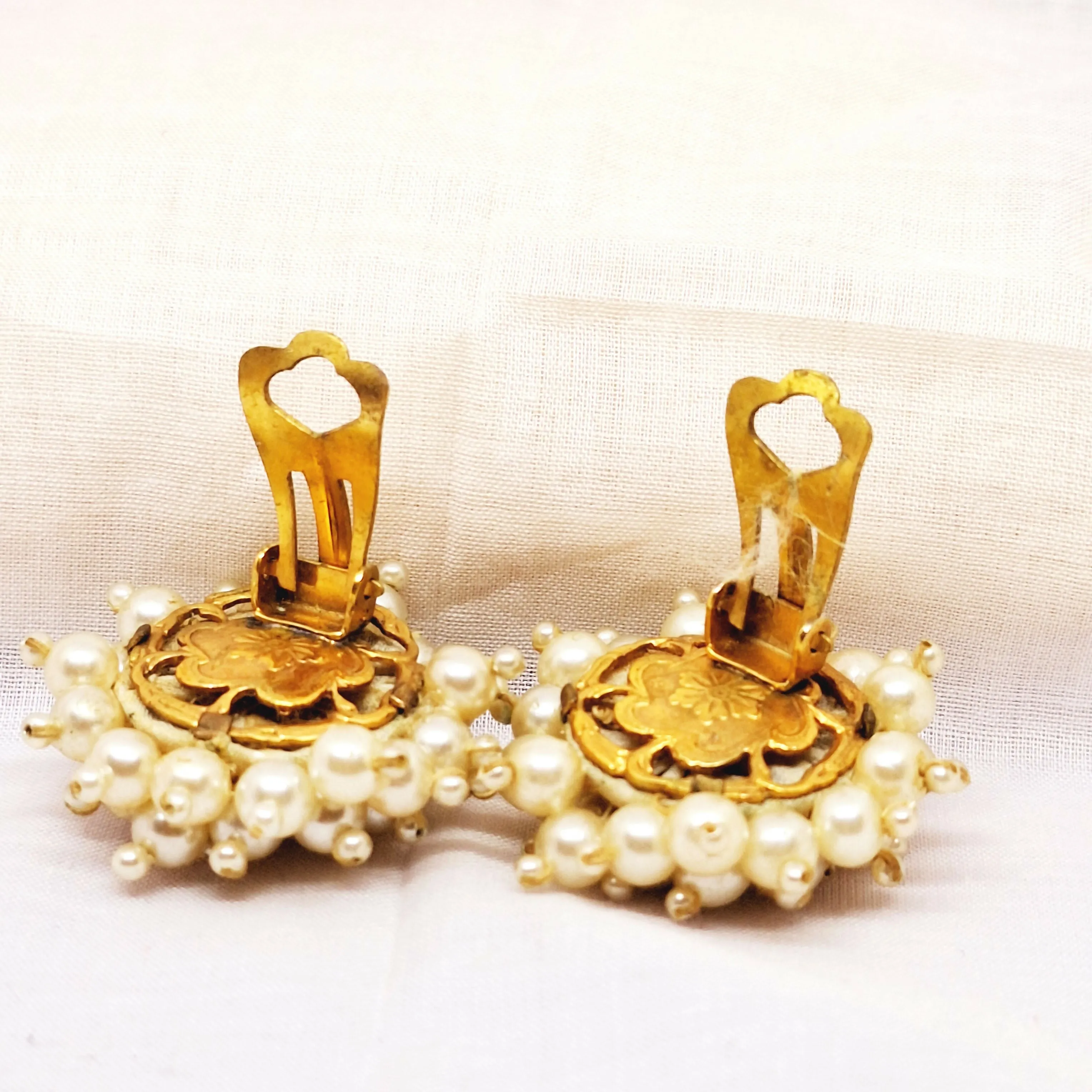 Vintage Pearl Cluster Clip-on Earrings