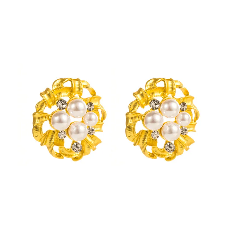 Wholesale Medieval Style Hollow Heart Rice Bead Earrings